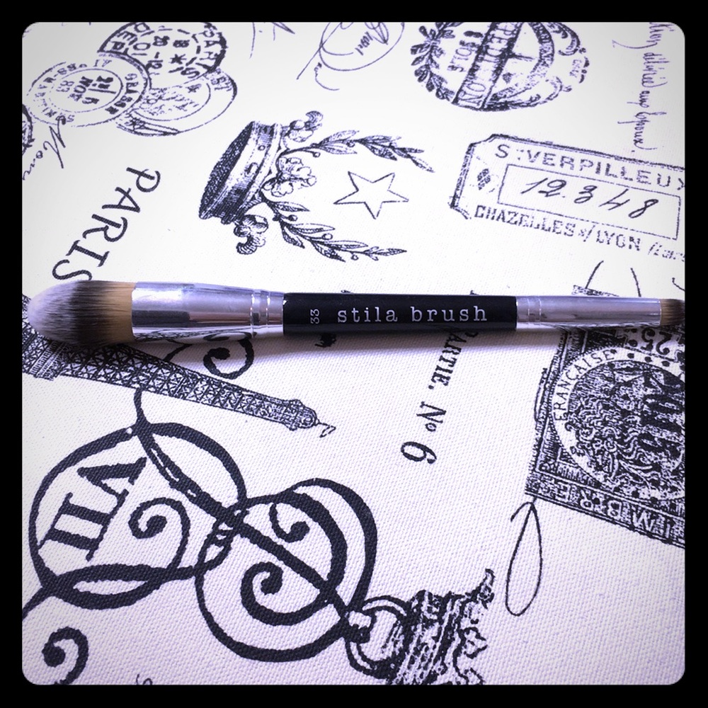 Stila dual ended 33 Brush